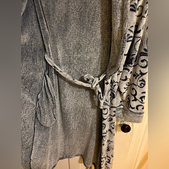 Women's Croft & Barrow Shawl Collar Long Plush faux fur Wrap Robe Size XL - Picture 5 of 6